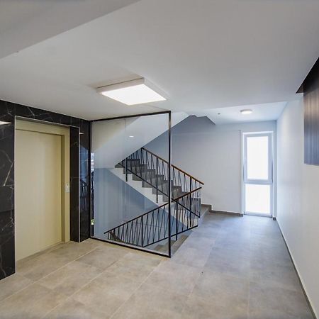 Duo Vibe Apartment Gran Varadino Esterno foto