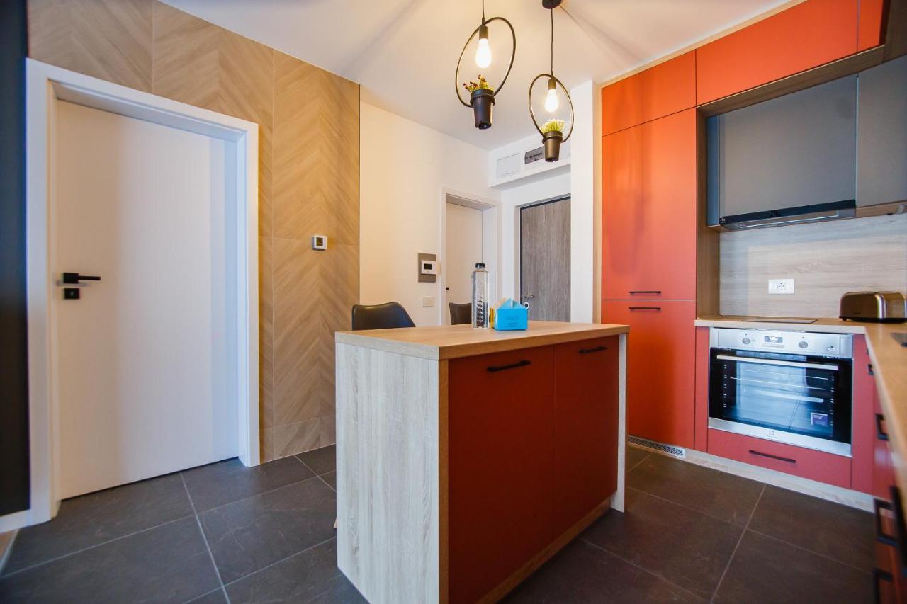 Duo Vibe Apartment Gran Varadino Esterno foto