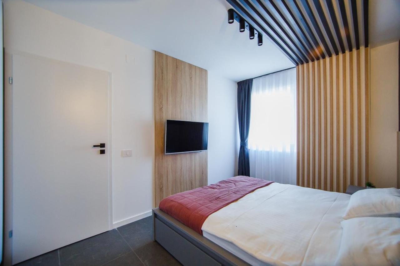 Duo Vibe Apartment Gran Varadino Esterno foto